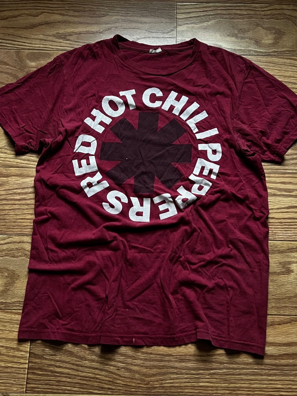 y2k band tee Red Hot Chili Peppers red graphic t-shirt second hand